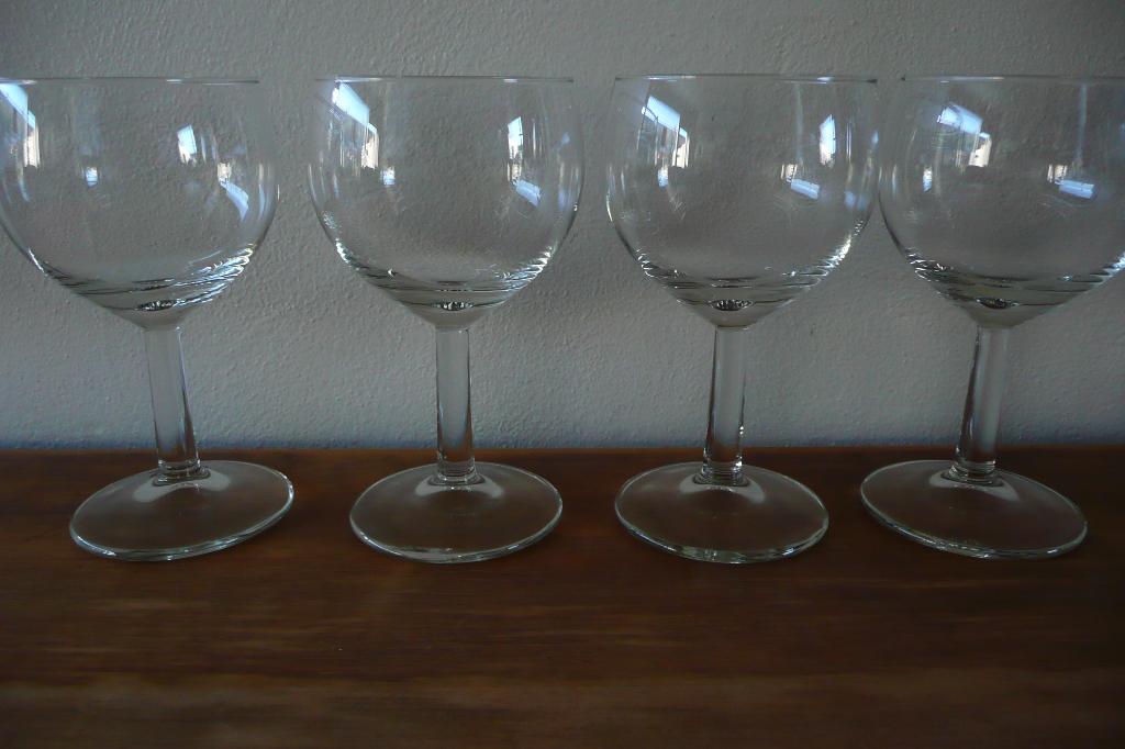 4 Wijnglazen, Glas of Glazen, Ophalen of Verzenden, Overige stijlen, Glas