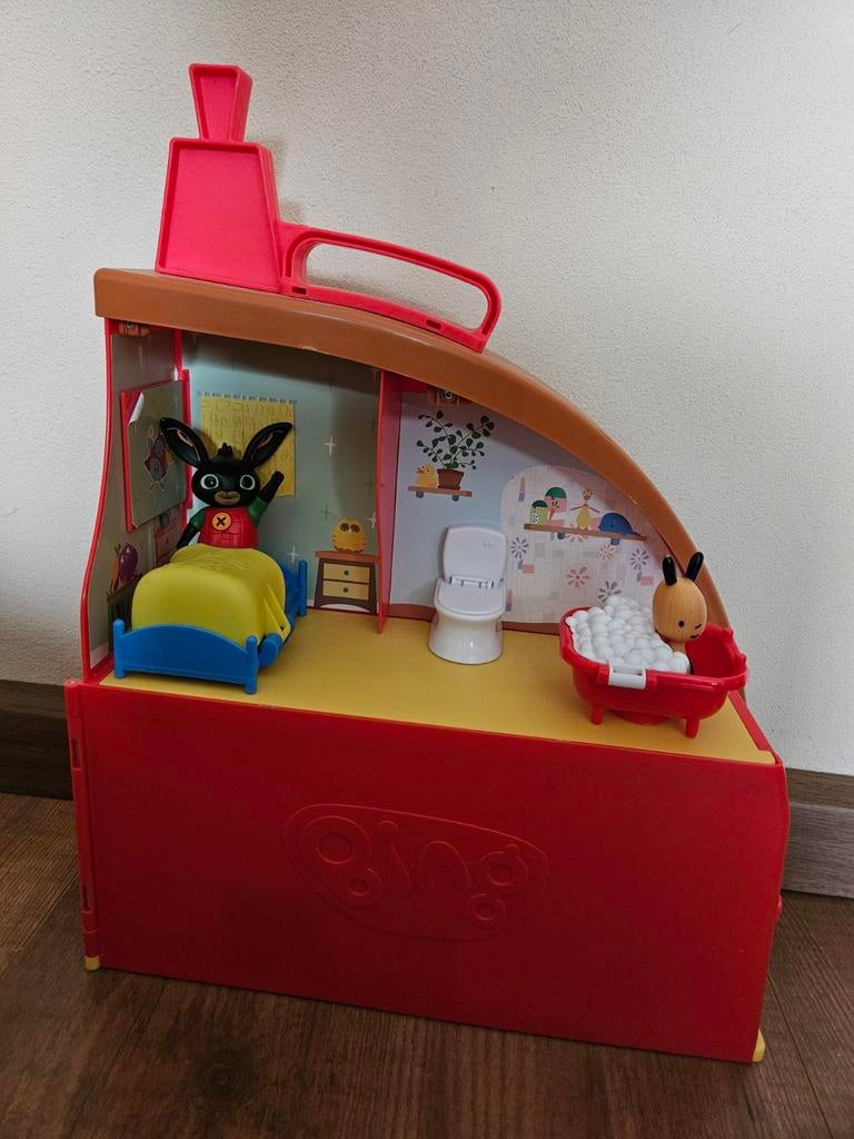 Bing huis met karakters en accessoires, Ophalen
