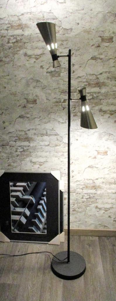 Schemer-/vloerlamp Dutch Design, Satijn staal, Led lampen, Huis en Inrichting, Lampen | Vloerlampen, Ophalen, 100 tot 150 cm, Zo goed als nieuw