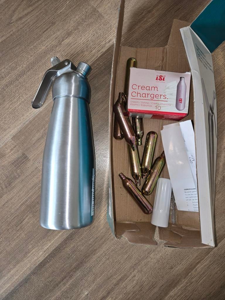 Slagroomspuit met patronen, Ophalen of Verzenden