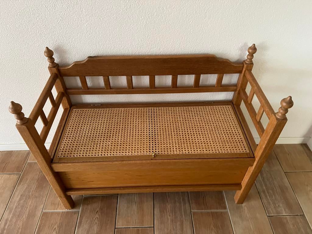 Kinderbankje, opbergruimte., Huis en Inrichting, Banken | Bankstellen, Ophalen, Nieuw, Hout