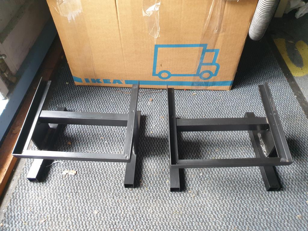 Stevige speaker standaarden - Zwart metaal, Audio, Tv en Foto, Luidsprekers, Ophalen of Verzenden, Gebruikt, Overige typen, Overige merken