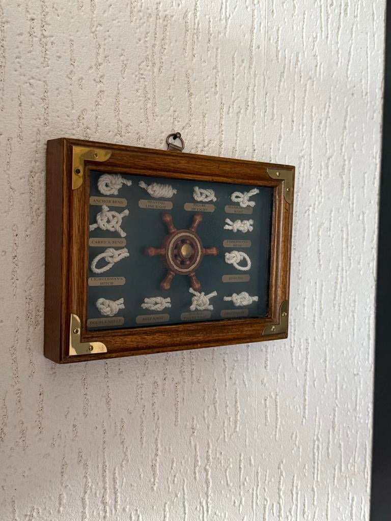 Decoratief knopenbord met scheepsroer, Hout, Gebruikt, Overige stijlen, Ophalen of Verzenden