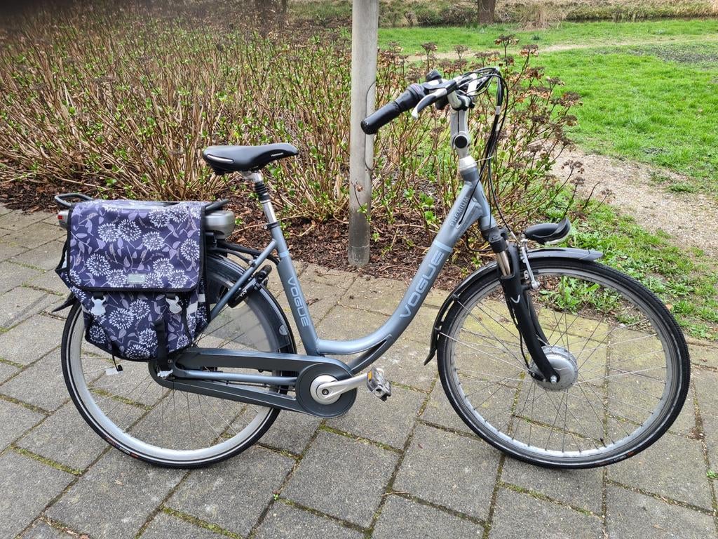 Vogue Premium E-bike - Opknapper met werkende accu, Fietsen en Brommers, Elektrische fietsen, Ophalen, Gebruikt, Minder dan 30 km per accu
