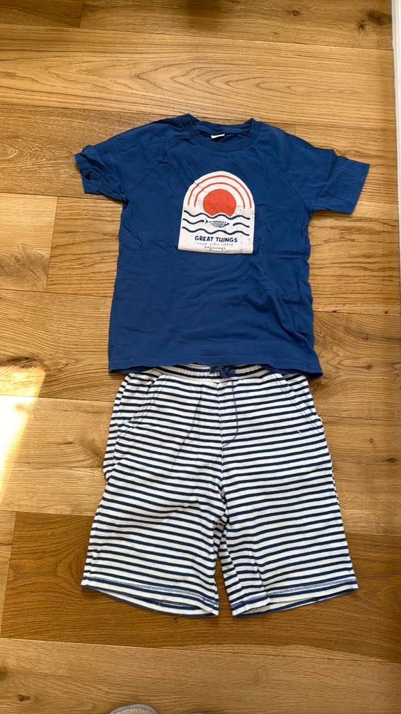 Setje met broek en shirt 128/134, Kinderen en Baby's, Kinderkleding | Maat 128, Ophalen of Verzenden, Gebruikt, Jongen, Setje