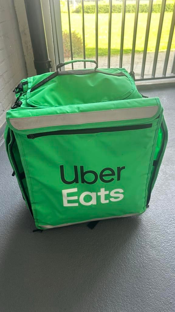 Nieuwe Uber Eats bezorgtas - Ideaal voor maaltijdbezorging, Sieraden, Tassen en Uiterlijk, Tassen | Rugtassen, 40 cm of meer, Nieuw