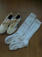 Binnenvoetbalschoenen.Adidas.Mt 37 + 2 paar sokken.Mt 31-34, Maat XS of kleiner, Schoenen, Ophalen of Verzenden, Zo goed als nieuw