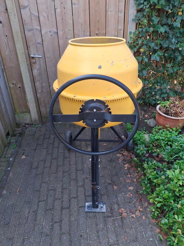 Betonmolen, Doe-het-zelf en Verbouw, Ophalen