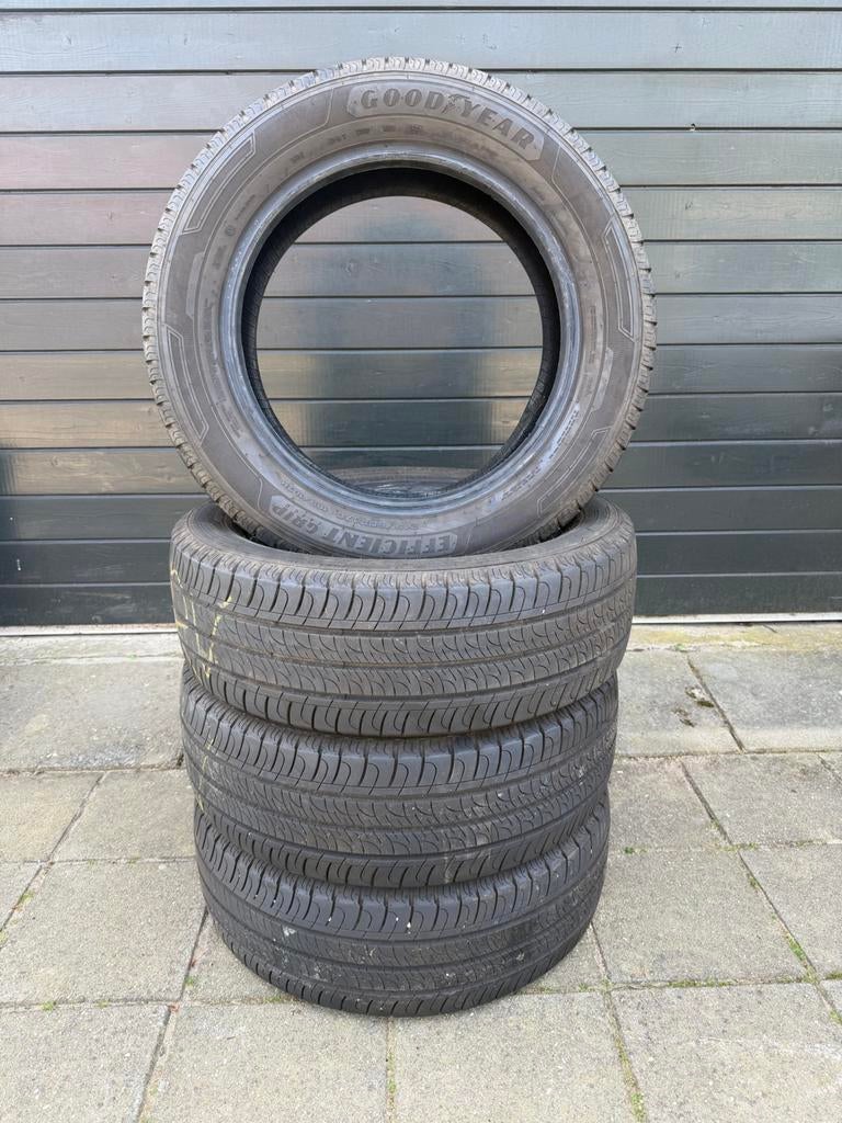 Goodyear zomerbanden ️ 215 60 17c 109/107H dot 24, Ophalen, 17 inch, Band(en), Zomerbanden