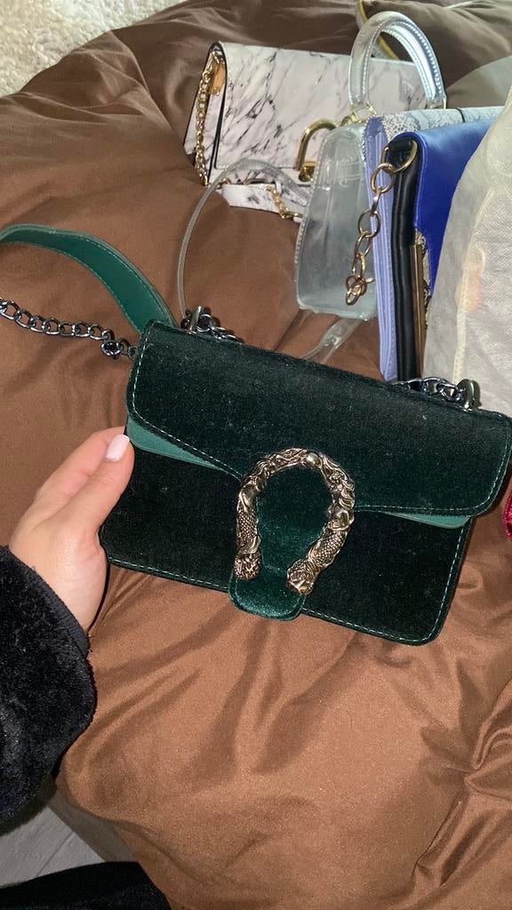 Mooie velvet groene tas, Ophalen of Verzenden, Zo goed als nieuw, Groen, Handtas