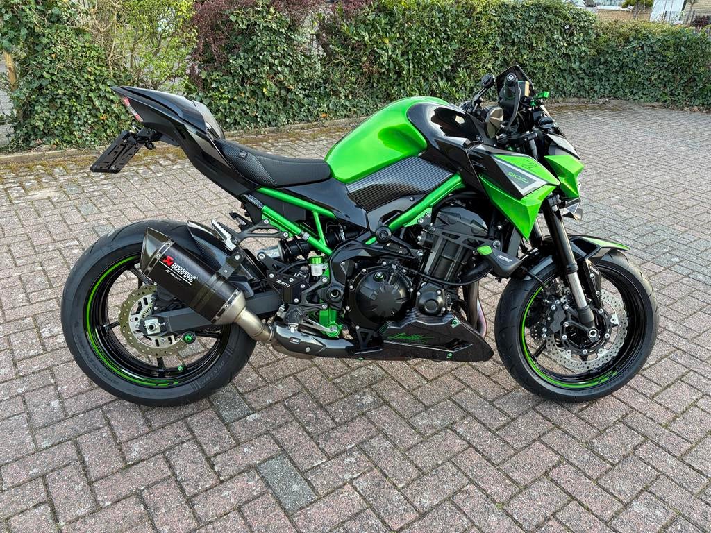 Kawasaki Z900 2022 - Nieuwstaat, slechts 3000km!, Motoren, Occasion, 4 cilinders, Motorrijbewijs A, Particulier
