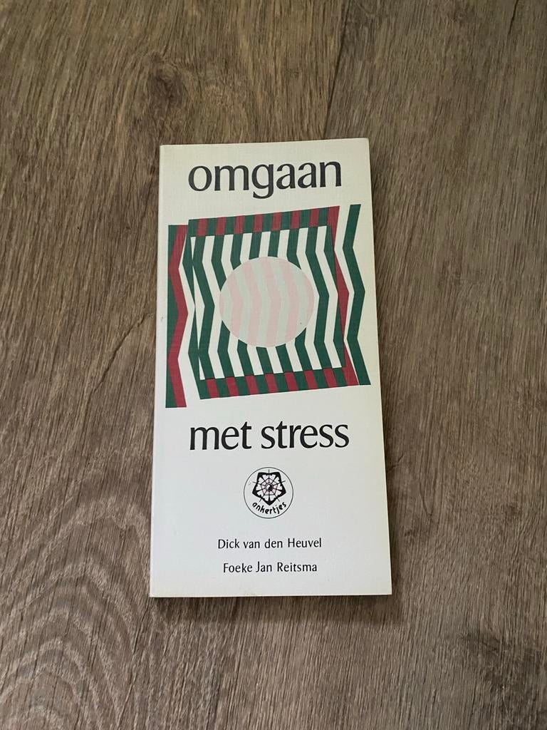 Omgaan met stress - Dick van den Heuvel, Boeken, Ophalen of Verzenden, Gelezen