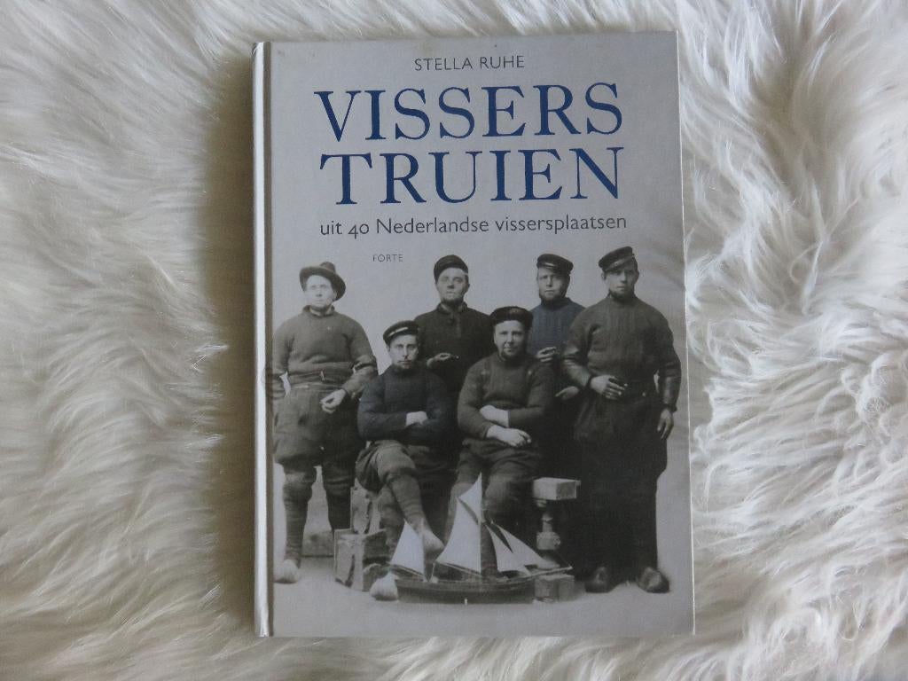 Visserstruien - uit 40 Nederlandse vissersplaatsen, Boeken, Ophalen of Verzenden, Gelezen, Overige onderwerpen
