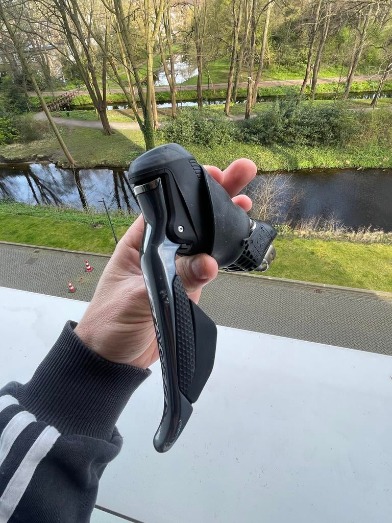 Shimano Ultegra Di2 shifter ST-R8070 links/left schijfrem, Fietsen en Brommers, Fietsonderdelen, Gebruikt, Overige materialen