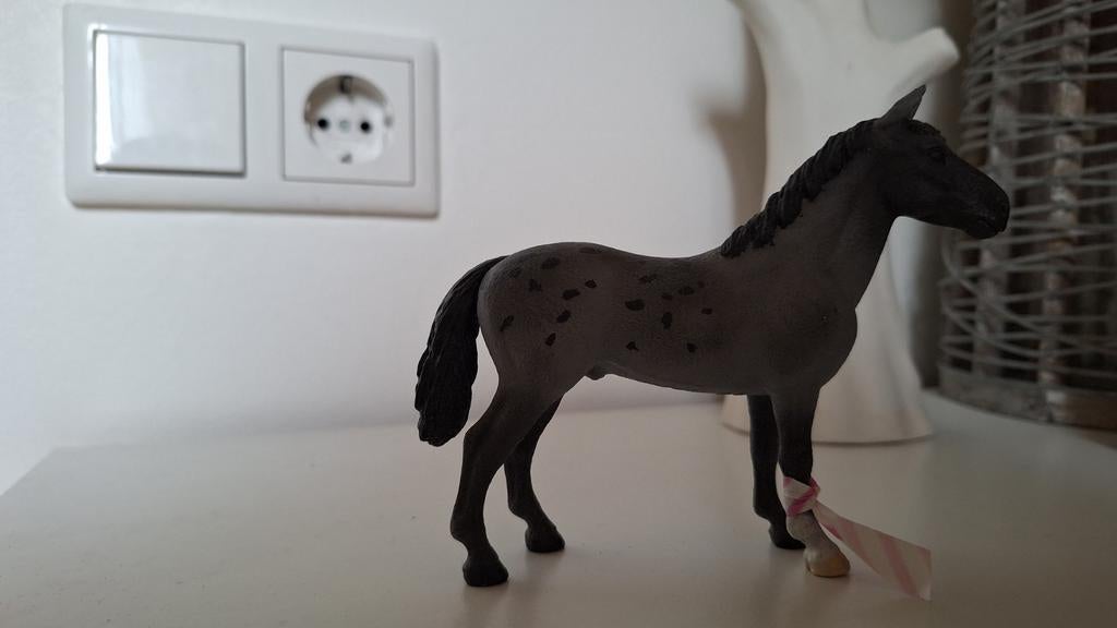 Schleich repaint paard, Verzamelen, Dierenverzamelingen, Ophalen of Verzenden, Zo goed als nieuw, Paard, Beeldje of Figuurtje