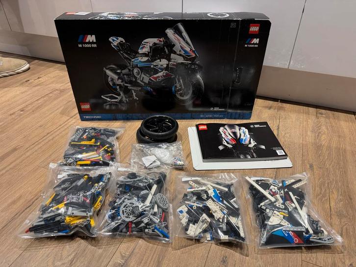 Lego Technic 42130 BMW M 1000 RR - Compleet met doos, Kinderen en Baby's, Speelgoed | Duplo en Lego, Zo goed als nieuw, Lego, Complete set