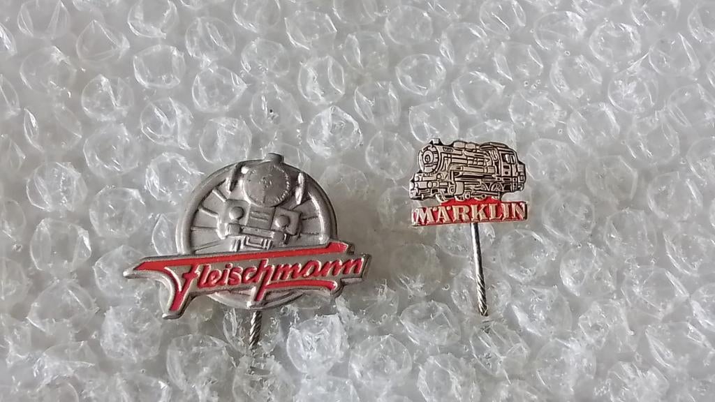 2 verschillende speldjes modeltreinen, Ophalen of Verzenden, Zo goed als nieuw, Overige onderwerpen