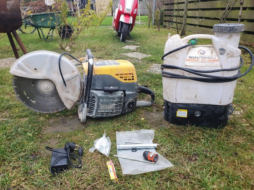 Betonzaag WACKER NEUSON met elektrische watertank, Ophalen, Gebruikt, 70 mm of meer, Overige typen