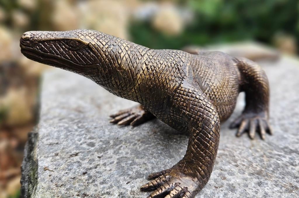 VARAAN / COMODOVARAAN / RECHTS KIJKEND, Verzamelen, Dierenverzamelingen, Ophalen of Verzenden, Nieuw, Reptiel of Amfibie, Beeldje of Figuurtje