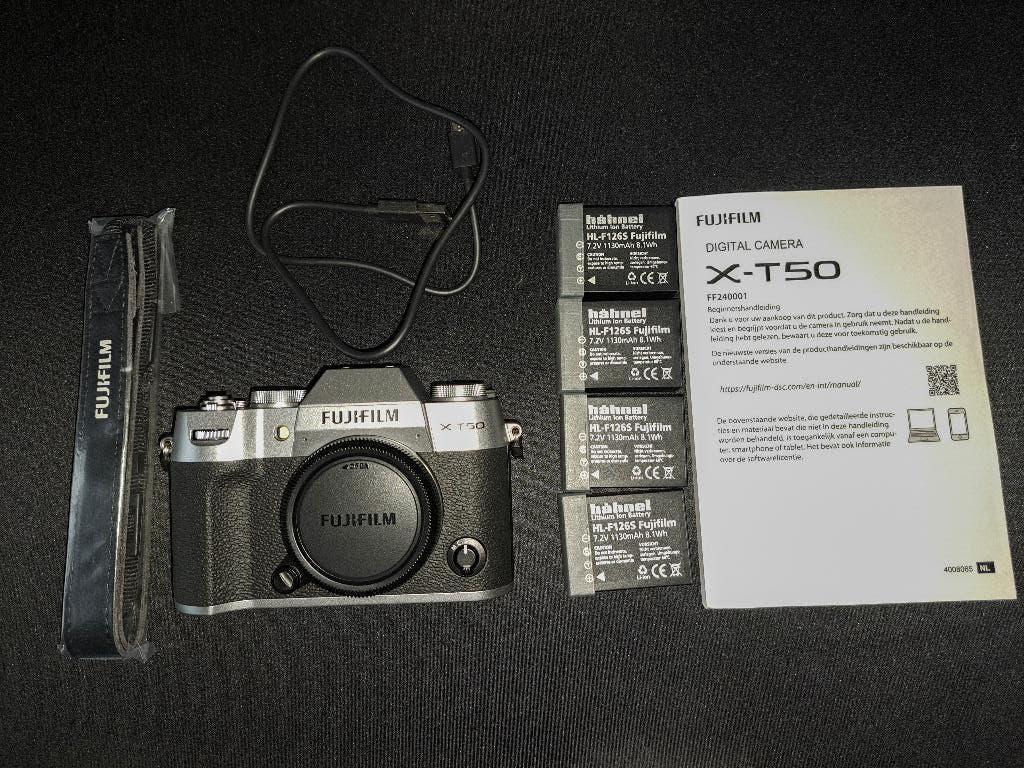 Fujifilm XT-50 Silver body te koop, Ophalen, 40 Megapixel, Zo goed als nieuw, Fuji
