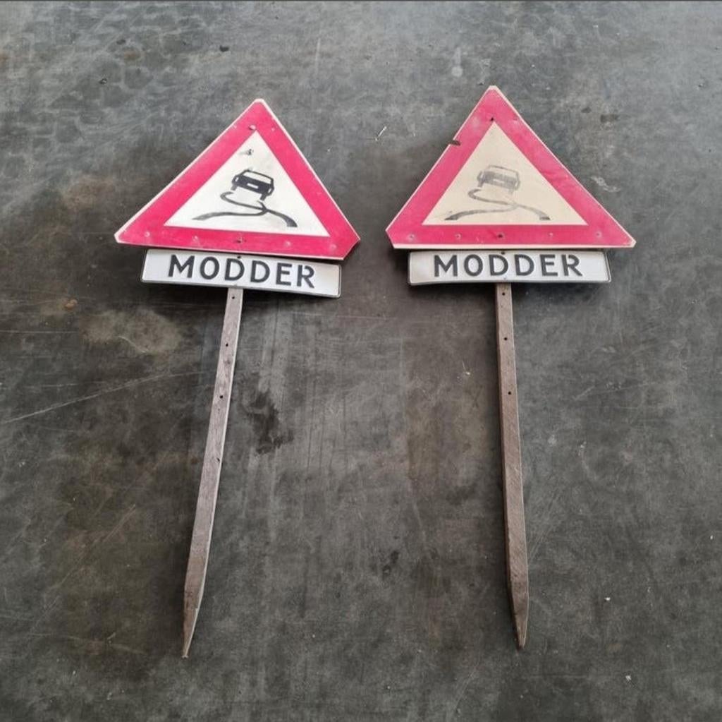 Modder borden slipgevaar, Ophalen of Verzenden