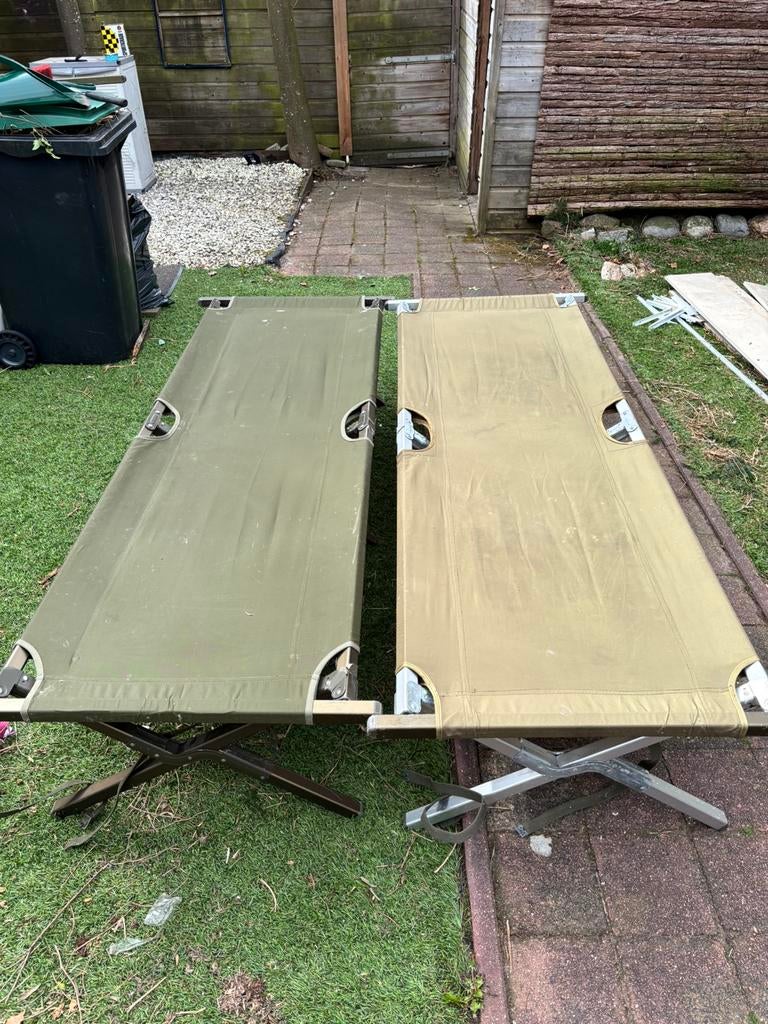 2 veldbedden, Ophalen, Zo goed als nieuw