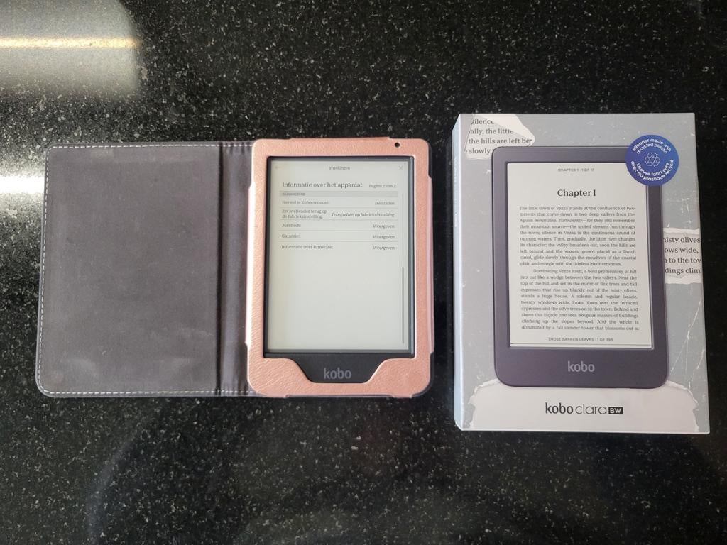 Kobo Clara e-reader met roze sleepcover, Ophalen of Verzenden, Zo goed als nieuw