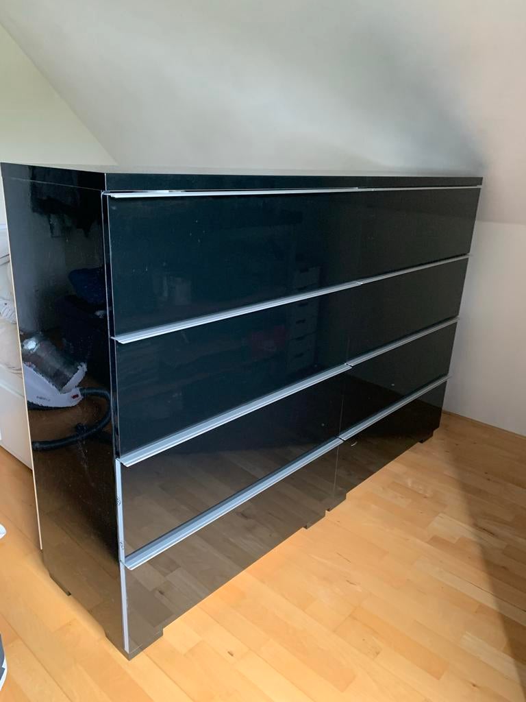 2 hoogglans zwarte ladekasten, 4 lades per kast, Huis en Inrichting, Kasten | Ladekasten, Ophalen, Gebruikt, 100 tot 150 cm, 50 tot 100 cm