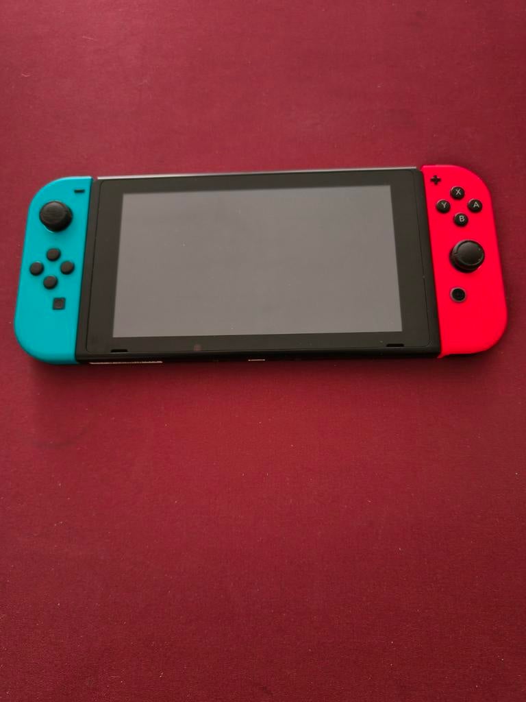 Nintendo Switch incl. opberghoes, 2 controllers en 128GB SSD, Met 2 controllers, Ophalen of Verzenden, Zo goed als nieuw, Switch Original