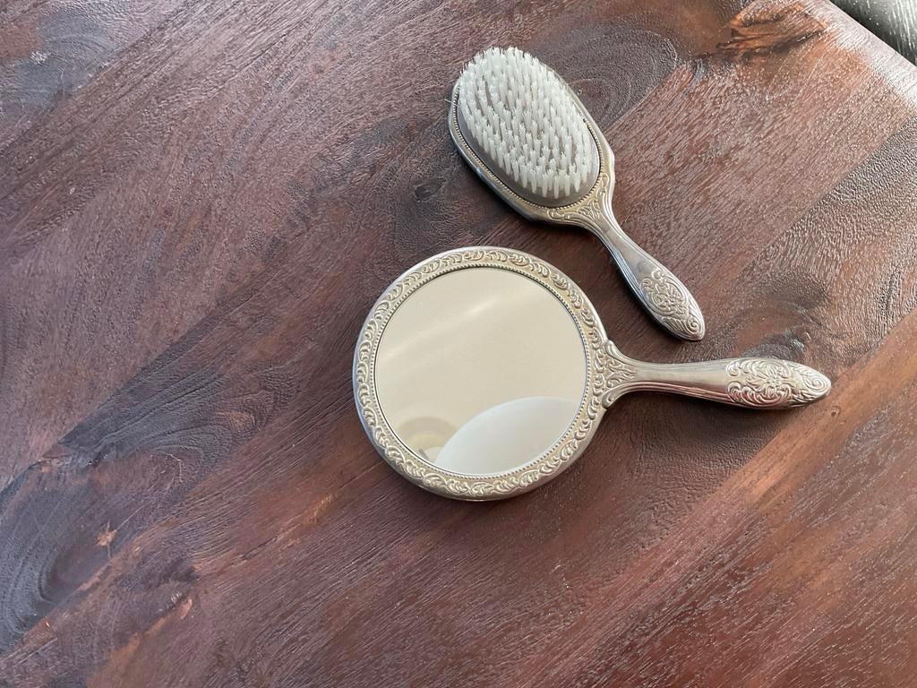 Verzilverd Vintage Spiegel en Borstel Set, Ophalen of Verzenden, Ovaal, Minder dan 50 cm, Minder dan 100 cm