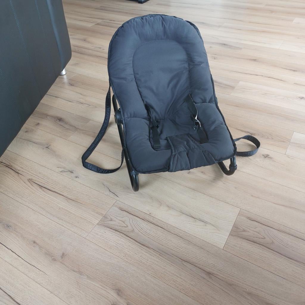 KEKK WIPSTOELTJE 3 standen, Ophalen