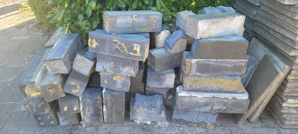 Gratis borderblokken stapelblokken, Ophalen of Verzenden, Gebruikt, Beton, Overige typen