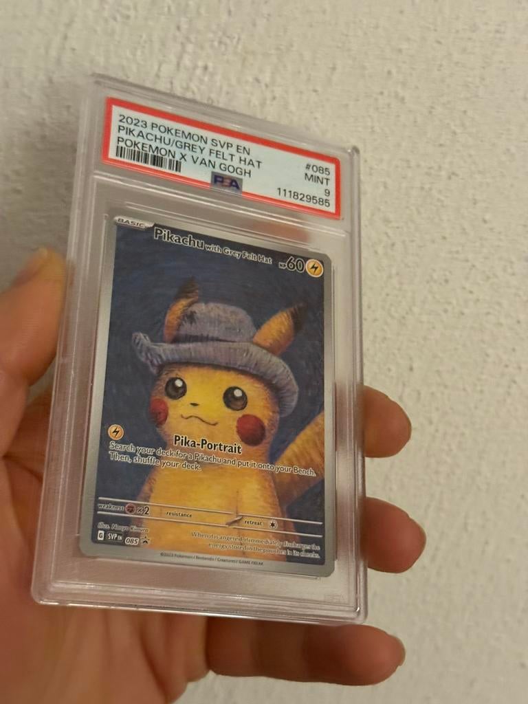Psa 9 pikachu with grey felt hat mint pokemon, Ophalen of Verzenden, Zo goed als nieuw