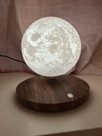 Zwevende Maan Lamp met Magnetische Basis, Huis en Inrichting, Ophalen of Verzenden, Zo goed als nieuw