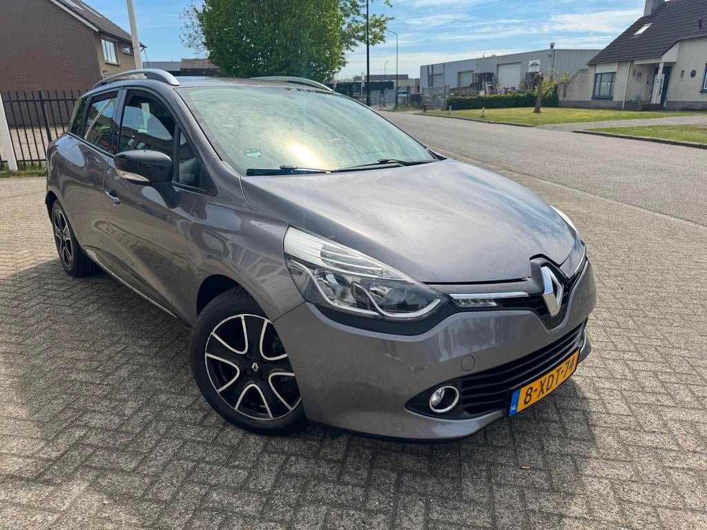 Renault Clio Estate 0.9 TCe Expression Airco, Navigatie, Led, Voorwielaandrijving, Origineel Nederlands, Handgeschakeld, Zilver of Grijs