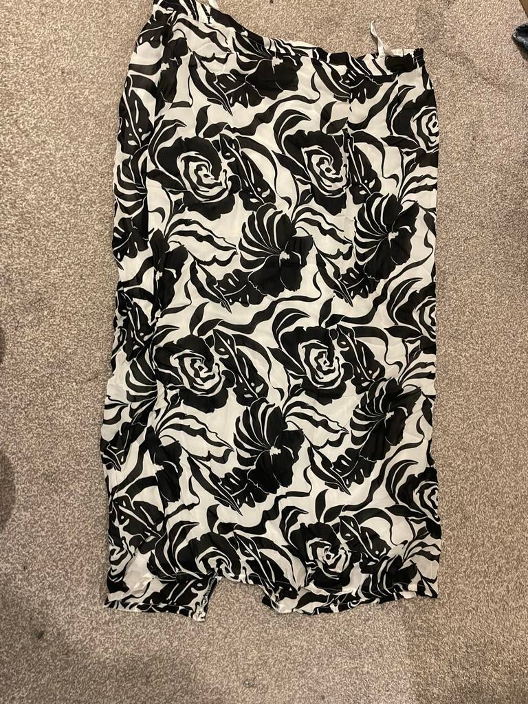 Zomer Rok met voering zwart wit, Kleding | Dames, Rokken, Zwart, Maat 46/48 (XL) of groter, Ophalen of Verzenden, Zo goed als nieuw