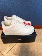 Nike Air Force 1 Low Supreme - Nieuw - Maat 45, Kleding | Heren, Schoenen, Ophalen of Verzenden, Nieuw, Wit, Sneakers of Gympen