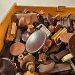 Diverse houten knoppen, handvaten en sloten, Doe-het-zelf en Verbouw, Hang- en Sluitwerk, Overige materialen, Gebruikt, Overige typen