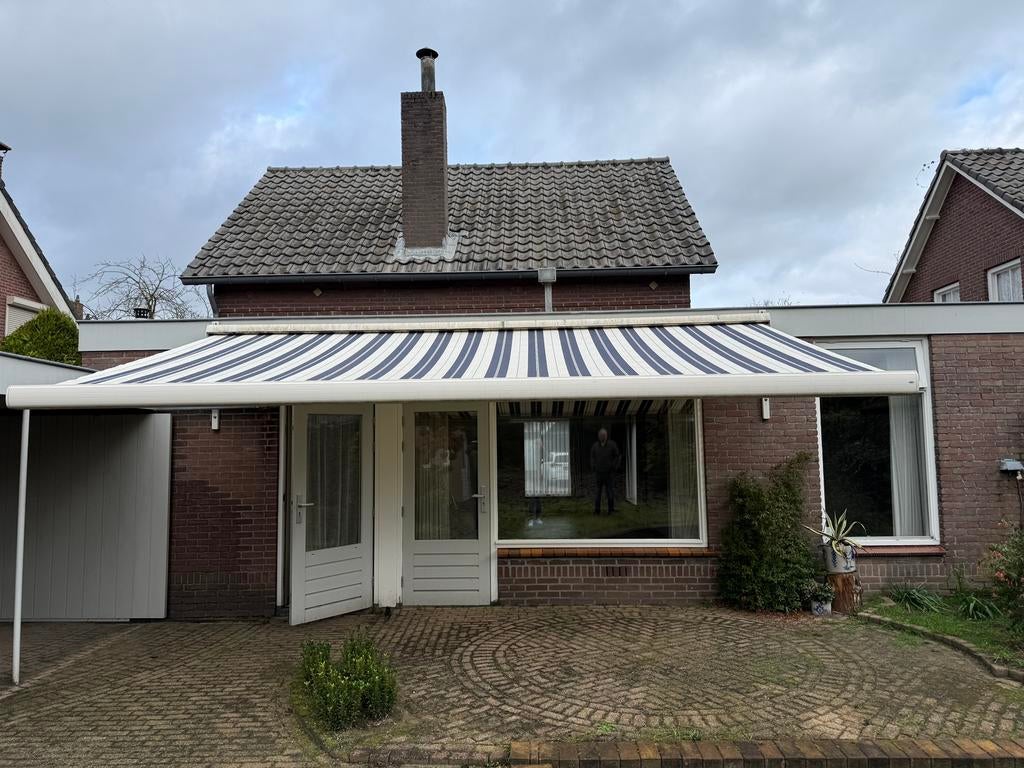 Zonneluifel, Ophalen, Gebruikt, 450 cm of meer, Elektrisch