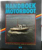 Watersport handboek motorboot, Ophalen of Verzenden, Gelezen, Boot