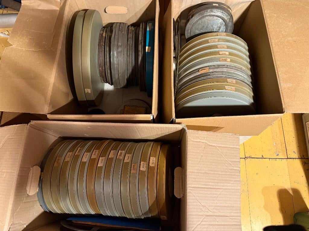 KLM 16 mm filmrollen, Ophalen, 16mm film