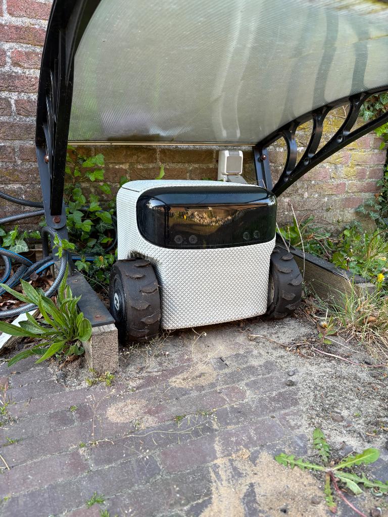 Robotmaaier Toadi/eeve/willow, Overige merken, Bestuurbaar via app, Ophalen of Verzenden, Zo goed als nieuw