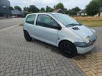 Renault Twingo 1.2 2000 Grijs, Auto's, Voorwielaandrijving, 600 kg, 4 cilinders, Origineel Nederlands