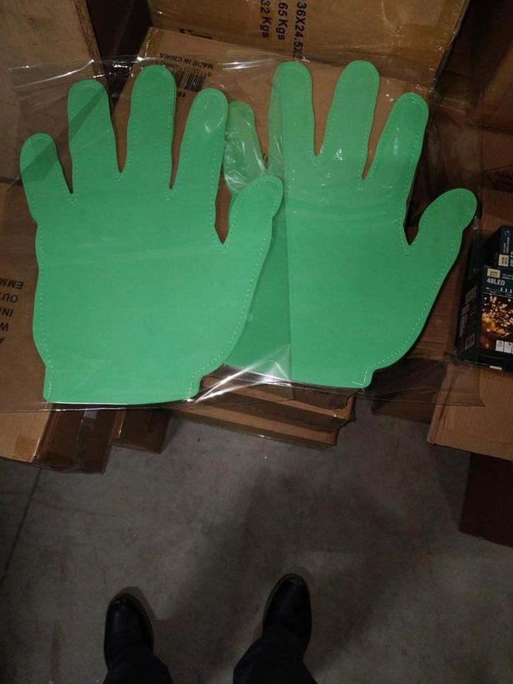 Partij Groene Foam Handen - Supportersartikel, Hobby en Vrije tijd, Feestartikelen, Nieuw, Feestartikel, Overige, Ophalen of Verzenden
