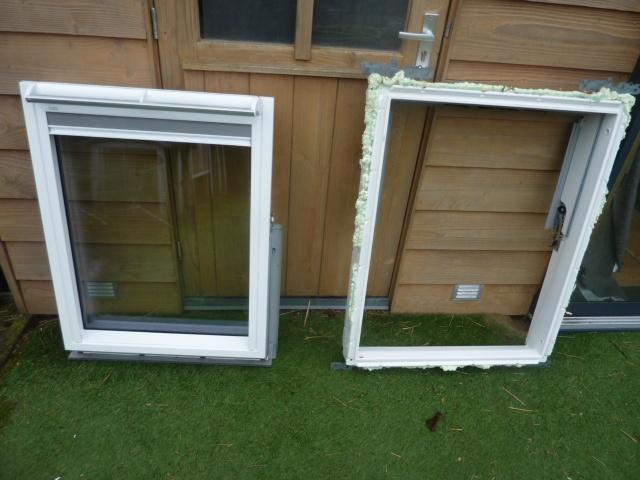 Z.G.A.N  Velux kunststof dakraam / GGU MK04 0070 ( 78 x 98 ), Huis en Inrichting, Stoffering | Gordijnen en Lamellen, Zo goed als nieuw