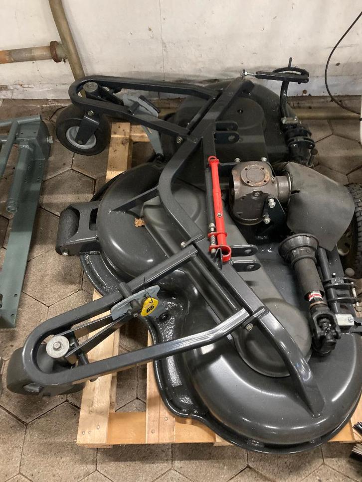 HUSQVARNA MAAIDEK 132CM MET AFTAKAS NR 65, Tuin en Terras, Grasmaaiers, Gebruikt, 50 cm of meer, Cirkelmaaier, Mulchfunctie, Ophalen