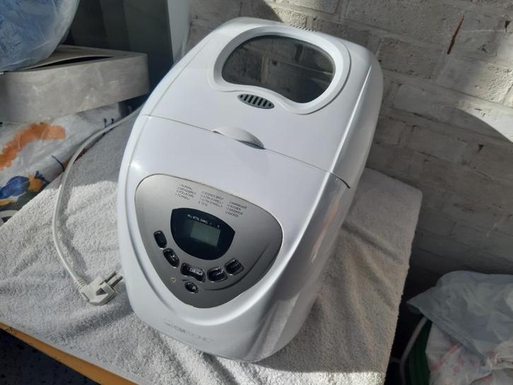 Clatronic Broodbakmachine type BBA 2605, Witgoed en Apparatuur, Broodbakmachines, Gebruikt, Met timer, 1600 gram deeg of meer
