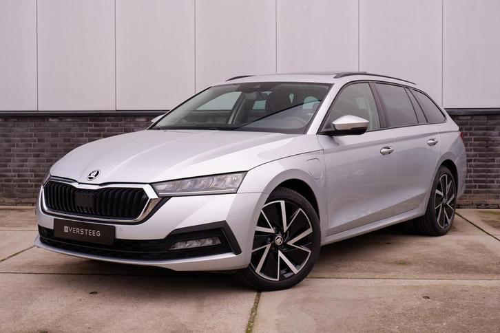 Skoda Octavia Combi 1.4 TSI iV PHEV Business Edition | Pano, Auto's, Skoda, Te koop, Octavia, ABS, Achteruitrijcamera, Adaptive Cruise Control