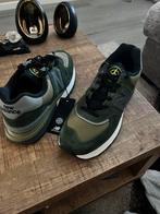 New balance 574 lagacy x stone island dark green maat 45, Kleding | Heren, Schoenen, Overige kleuren, Nieuw, Ophalen of Verzenden