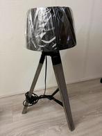 Schemerlamp houten poten zwarte kap, Ophalen, Zo goed als nieuw, Hout, Minder dan 100 cm